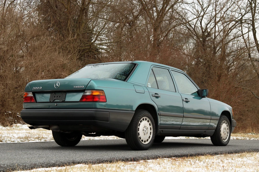 1987 Mercedes-Benz W124 E-Class - Image 12 of 31