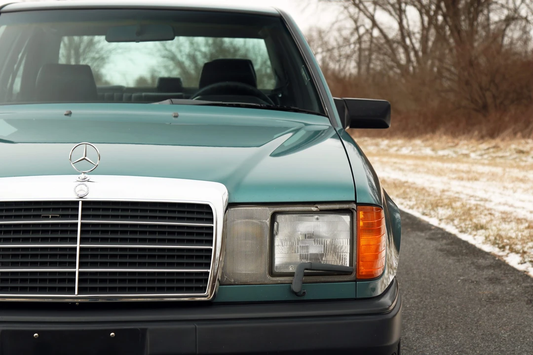 1987 Mercedes-Benz W124 E-Class - Image 18 of 31