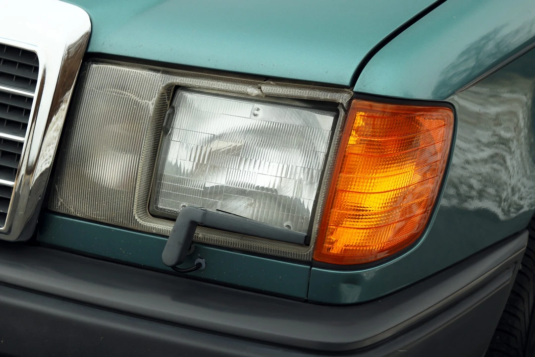 1987 Mercedes-Benz W124 E-Class - Image 23 of 31