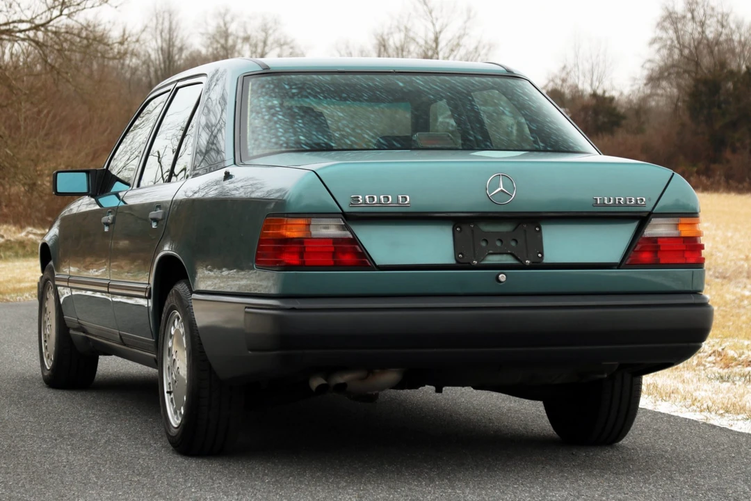 1987 Mercedes-Benz W124 E-Class - Image 9 of 31