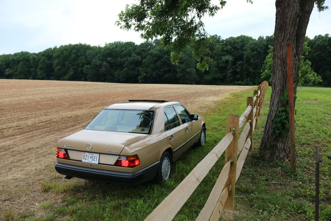 1987 Mercedes-Benz W124 E-Class - Image 20 of 31