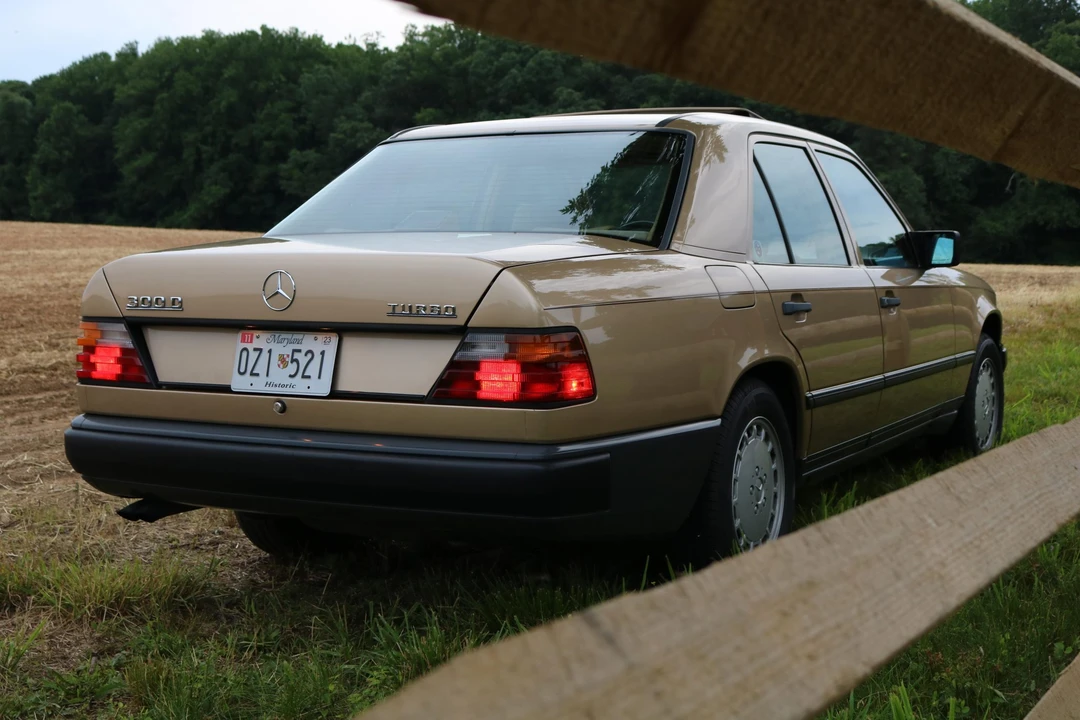 1987 Mercedes-Benz W124 E-Class - Image 21 of 31