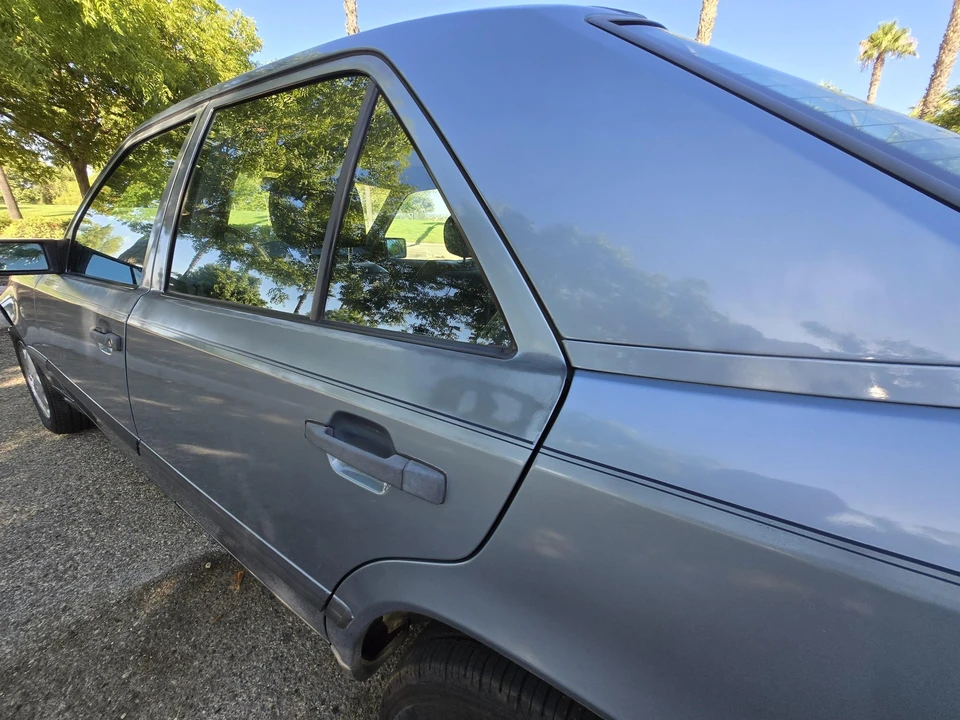 1987 Mercedes-Benz W124 E-Class - Image 29 of 31