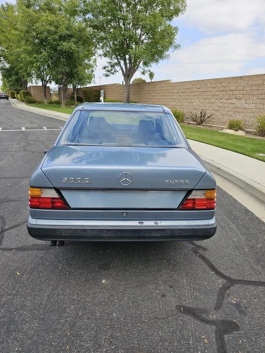 1987 Mercedes-Benz W124 E-Class - Image 6 of 31