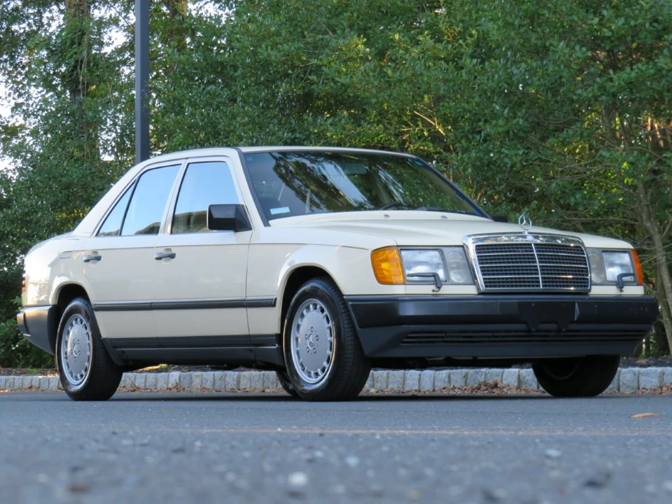 1987 Mercedes-Benz W124 E-Class - Image 14 of 31