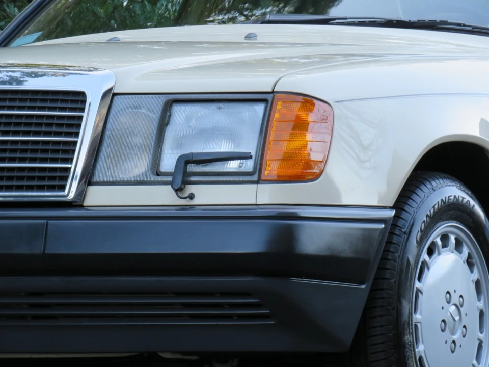 1987 Mercedes-Benz W124 E-Class - Image 26 of 31