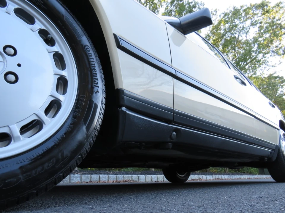 1987 Mercedes-Benz W124 E-Class - Image 27 of 31