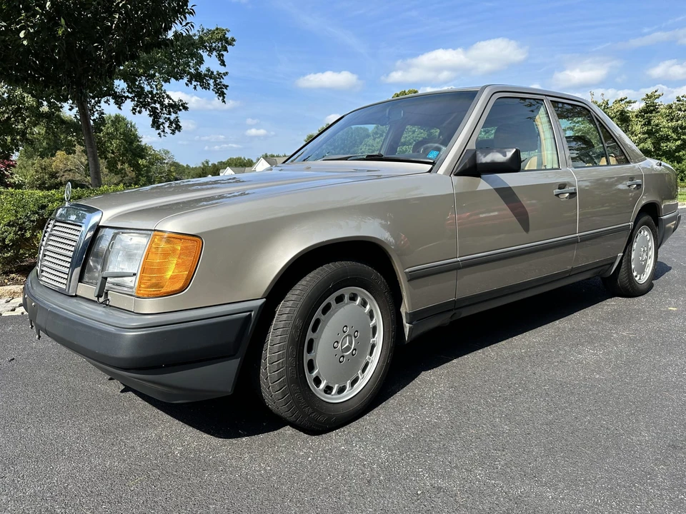 1987 Mercedes-Benz W124 E-Class - Image 28 of 31