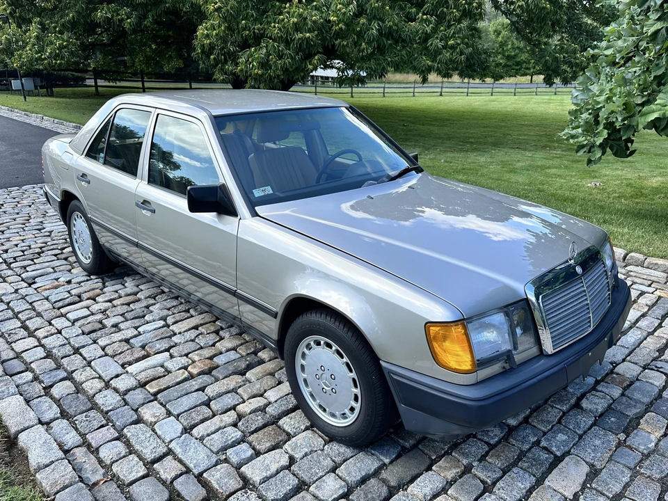 1987 Mercedes-Benz W124 E-Class - Image 13 of 31