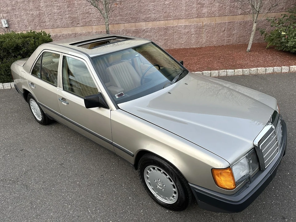 1987 Mercedes-Benz W124 E-Class - Image 21 of 31