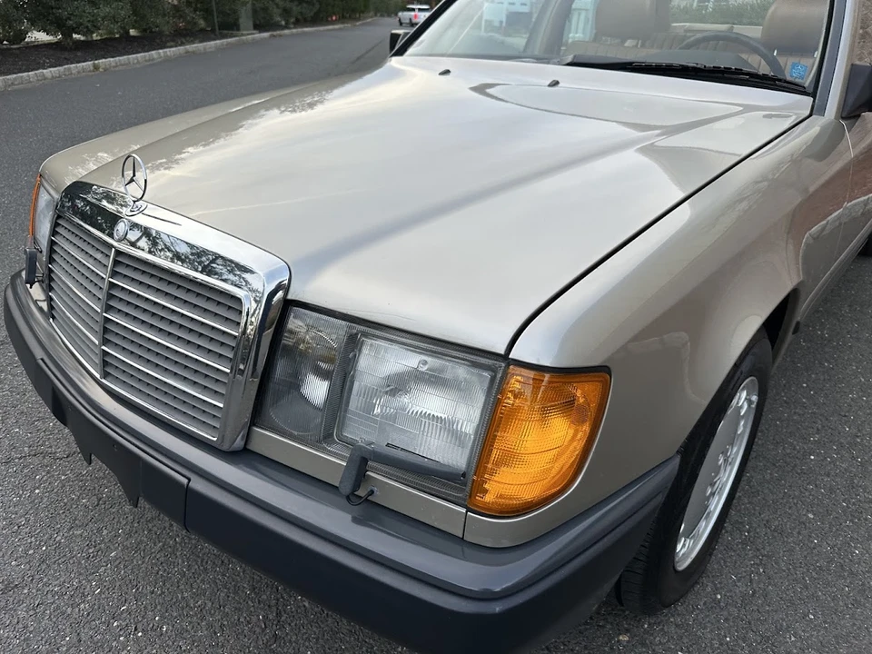 1987 Mercedes-Benz W124 E-Class - Image 27 of 31