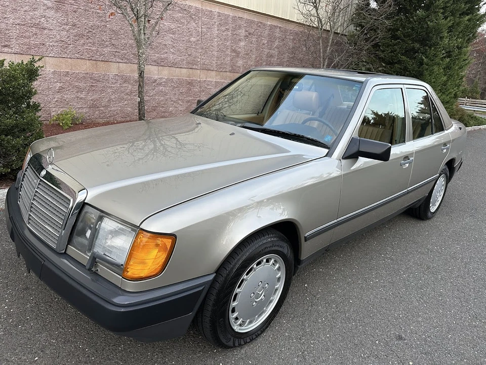 1987 Mercedes-Benz W124 E-Class - Image 18 of 31