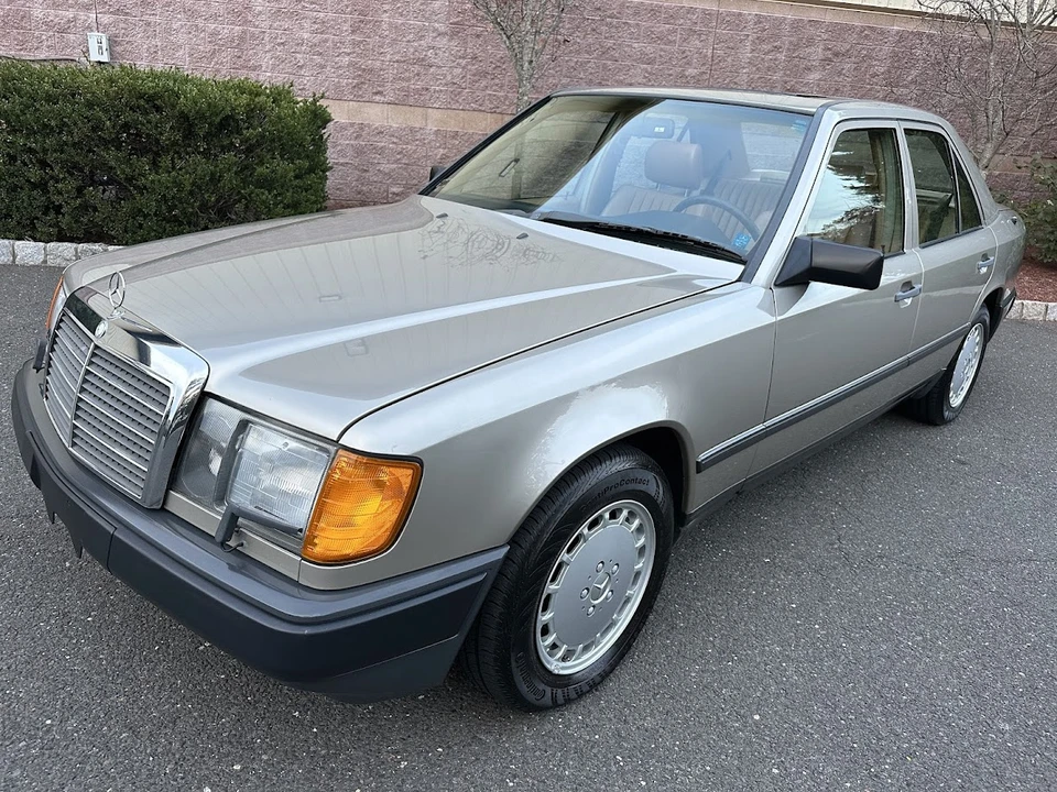 1987 Mercedes-Benz W124 E-Class - Image 19 of 31