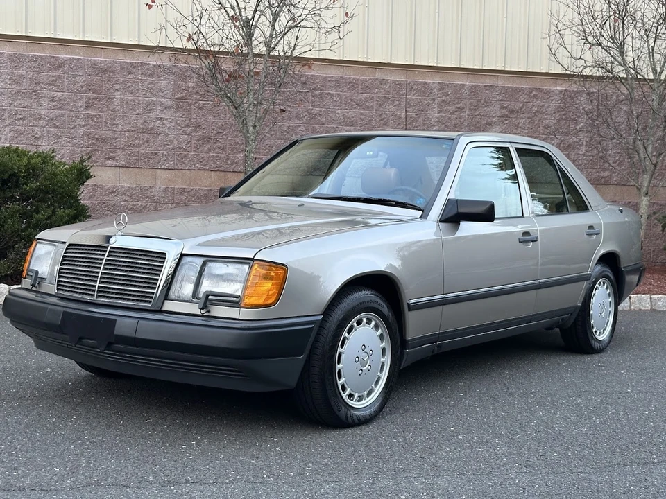 1987 Mercedes-Benz W124 E-Class - Image 5 of 31