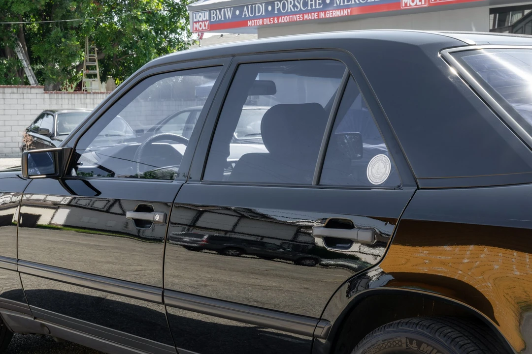 1987 Mercedes-Benz W124 E-Class - Image 22 of 31
