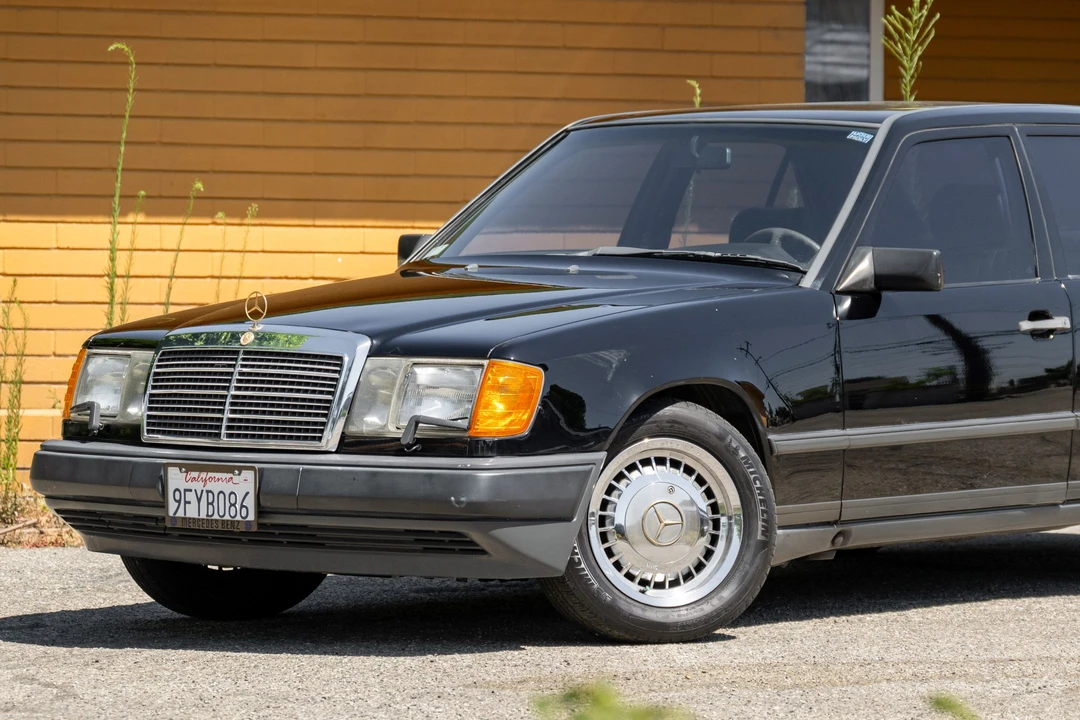 1987 Mercedes-Benz W124 E-Class - Image 16 of 31