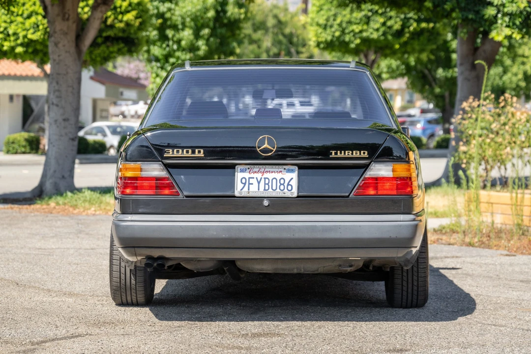 1987 Mercedes-Benz W124 E-Class - Image 5 of 31