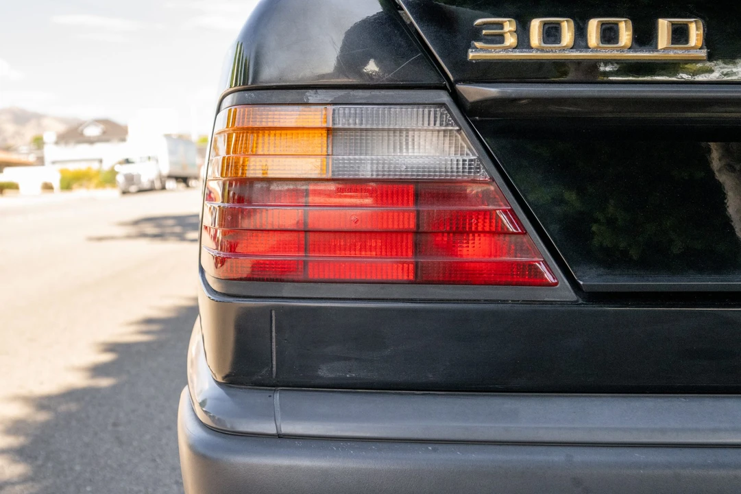 1987 Mercedes-Benz W124 E-Class - Image 27 of 31