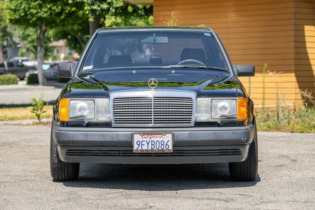 1987 Mercedes-Benz W124 E-Class - Image 9 of 31