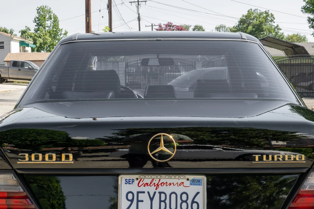 1987 Mercedes-Benz W124 E-Class - Image 26 of 31
