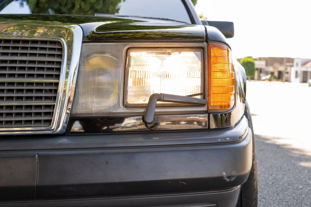 1987 Mercedes-Benz W124 E-Class - Image 13 of 31