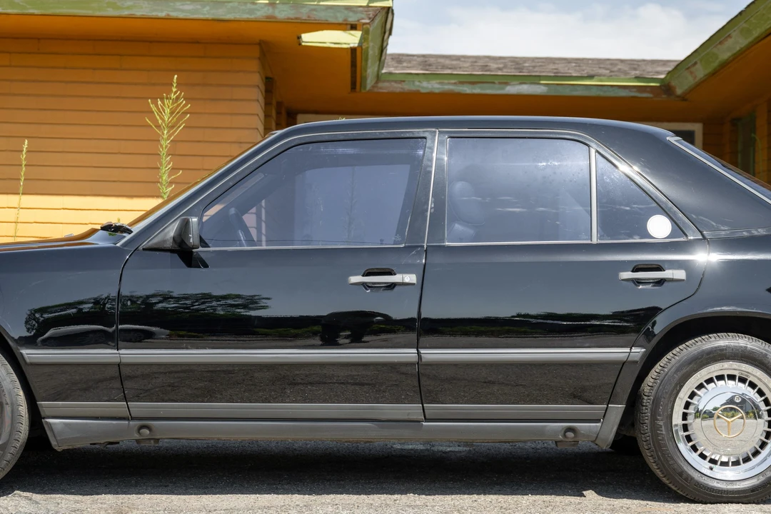 1987 Mercedes-Benz W124 E-Class - Image 20 of 31