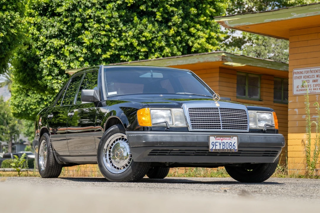1987 Mercedes-Benz W124 E-Class - Image 8 of 31