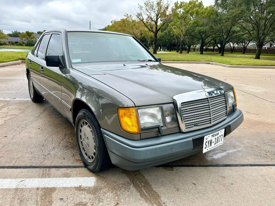 1987 Mercedes-Benz W124 E-Class - Image 16 of 31