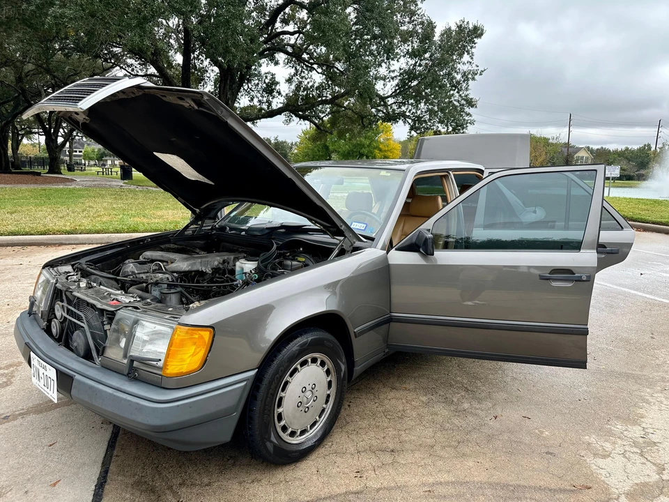 1987 Mercedes-Benz W124 E-Class - Image 19 of 31