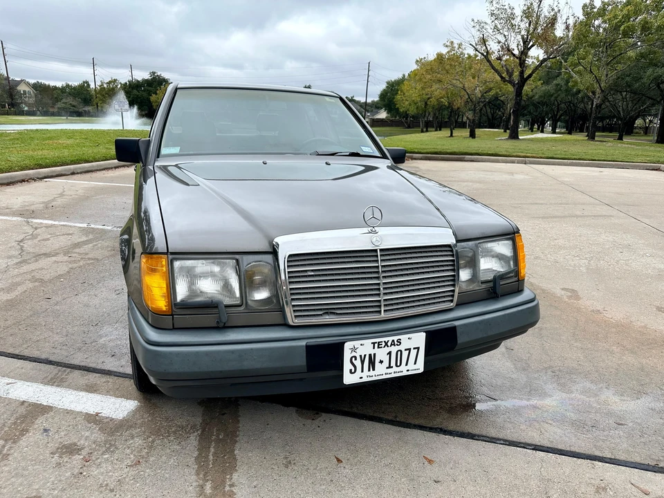 1987 Mercedes-Benz W124 E-Class - Image 17 of 31