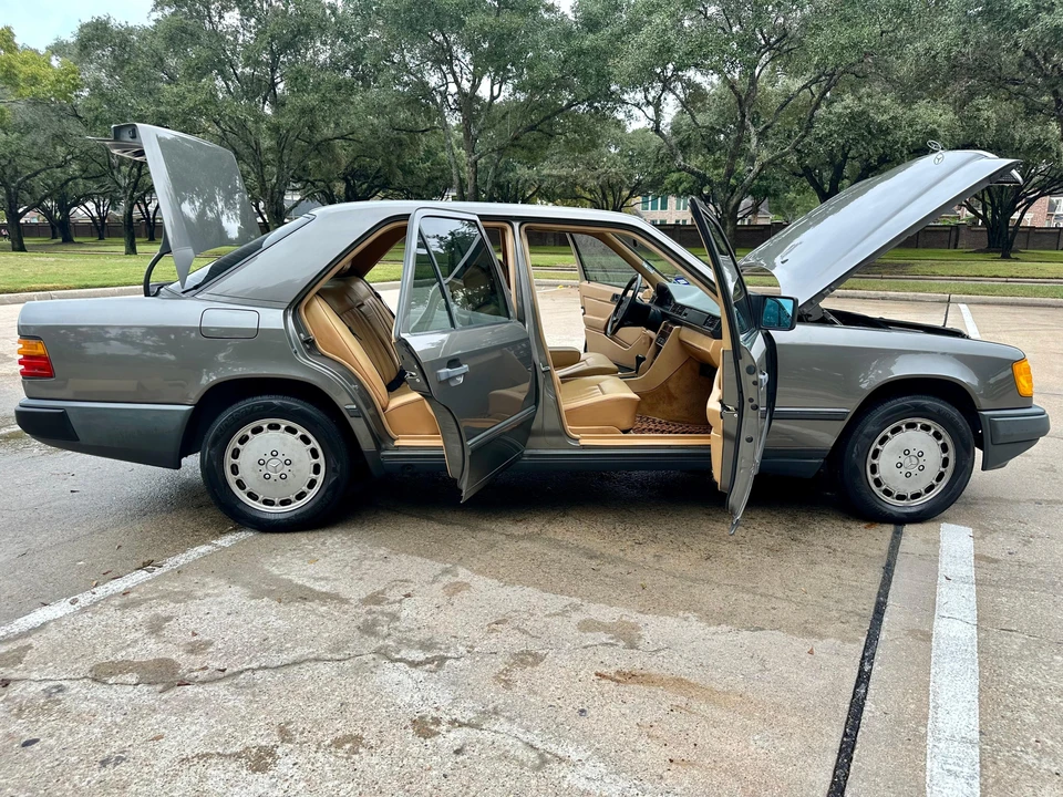 1987 Mercedes-Benz W124 E-Class - Image 22 of 31