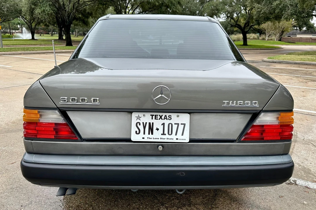 1987 Mercedes-Benz W124 E-Class - Image 5 of 31