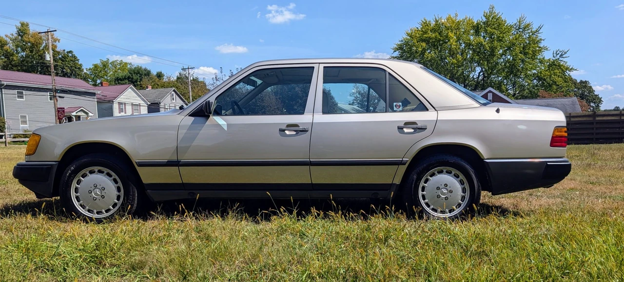 1987 Mercedes-Benz W124 E-Class - Image 23 of 31