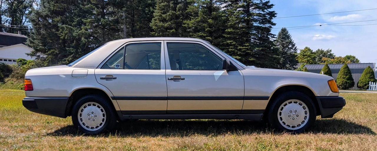 1987 Mercedes-Benz W124 E-Class - Image 25 of 31
