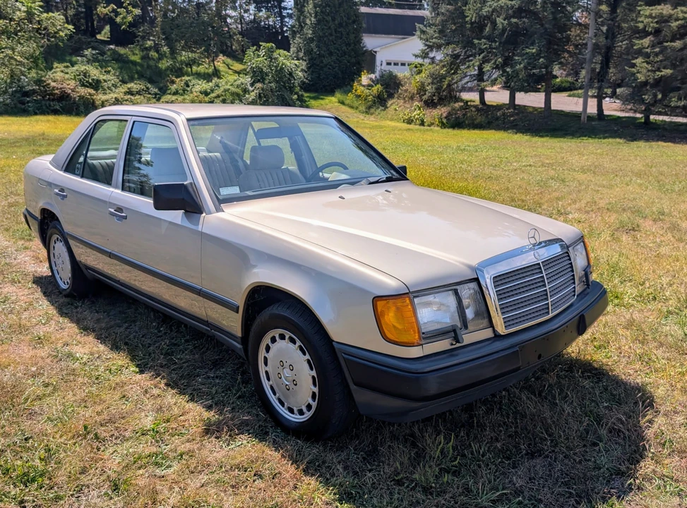 1987 Mercedes-Benz W124 E-Class - Image 13 of 31