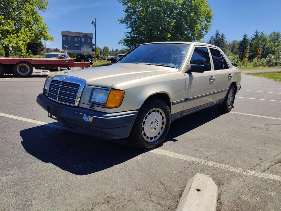 1987 Mercedes-Benz W124 E-Class - Image 7 of 31