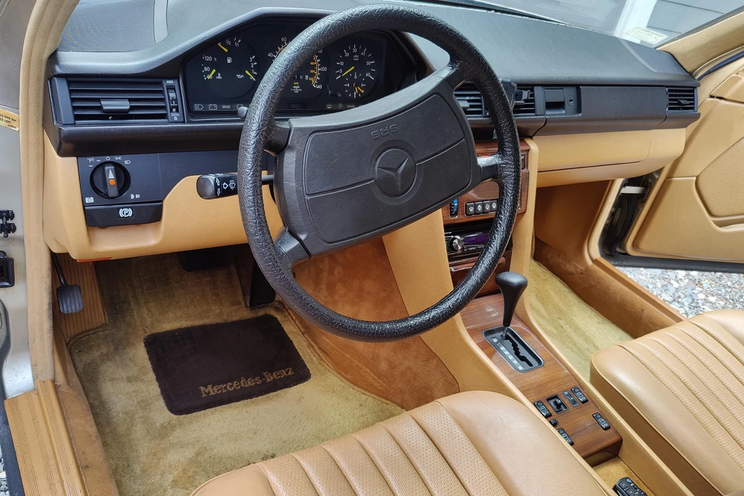1987 Mercedes-Benz W124 E-Class - Image 23 of 31