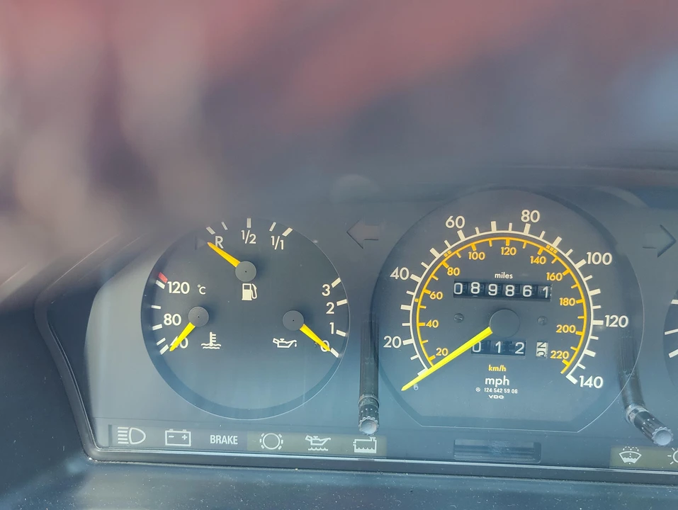 1987 Mercedes-Benz W124 E-Class - Image 31 of 31