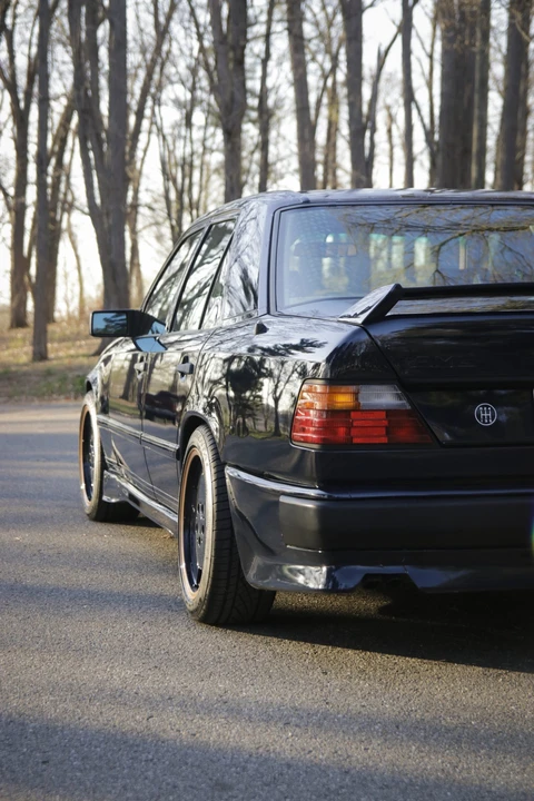 1987 Mercedes-Benz W124 E-Class - Image 25 of 31