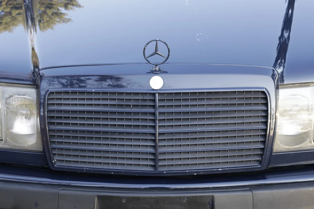 1987 Mercedes-Benz W124 E-Class - Image 11 of 31