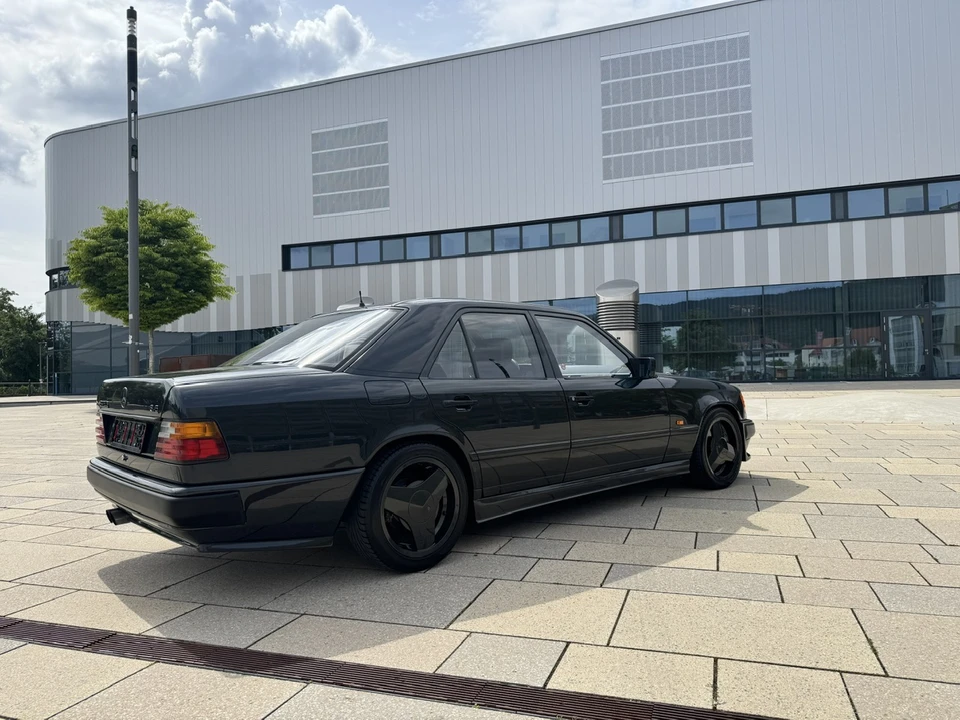 1987 Mercedes-Benz - Image 24 of 31