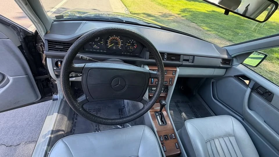 1987 Mercedes-Benz W124 E-Class - Image 9 of 14