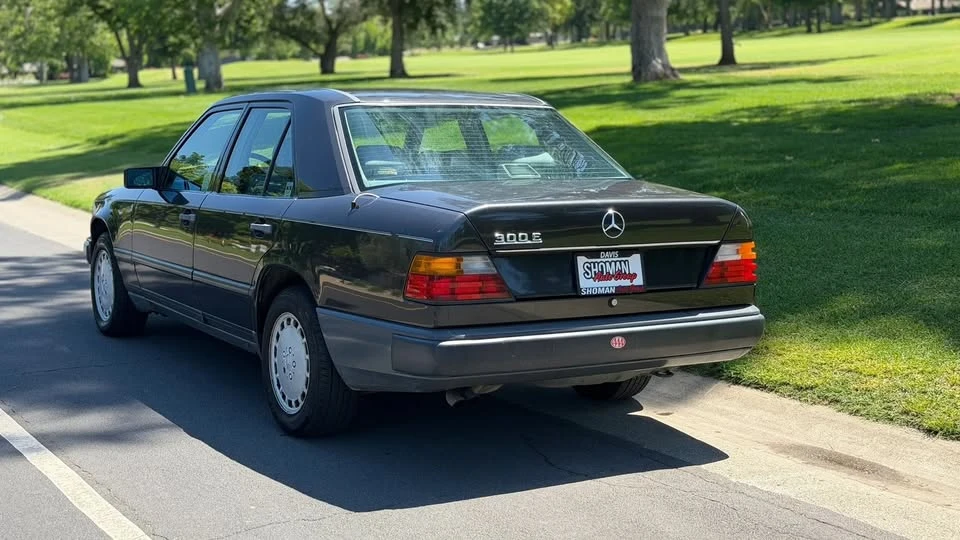 1987 Mercedes-Benz W124 E-Class - Image 3 of 14