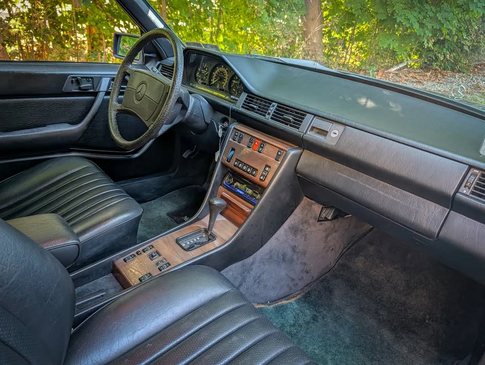 1987 Mercedes-Benz W124 E-Class - Image 12 of 20