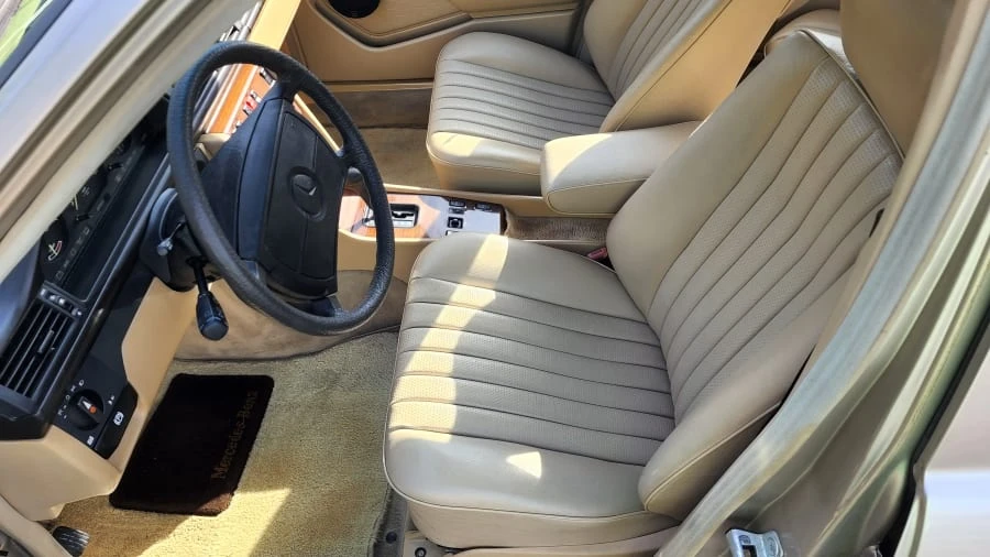 1987 Mercedes-Benz W124 E-Class - Image 3 of 10