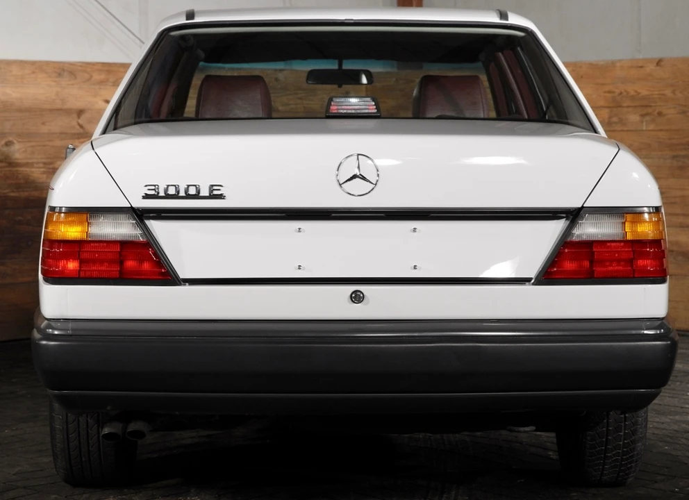 1987 Mercedes-Benz W124 E-Class - Image 28 of 31