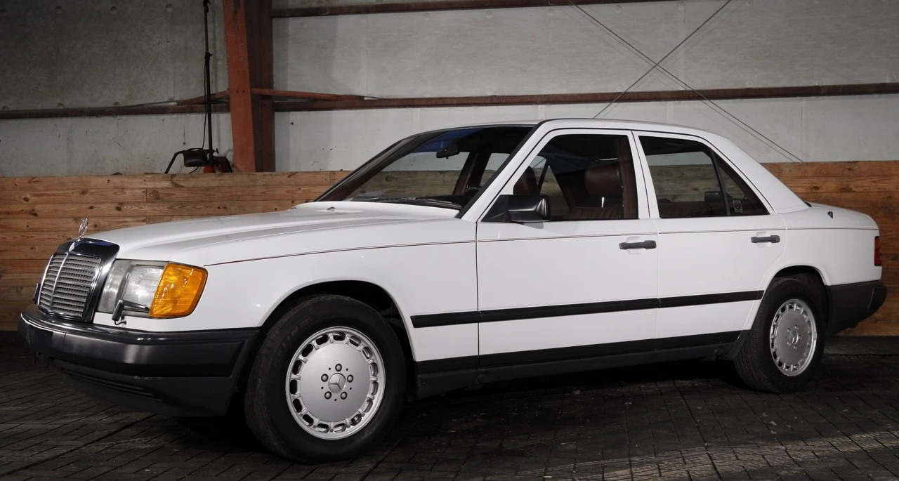 1987 Mercedes-Benz W124 E-Class - Image 18 of 31