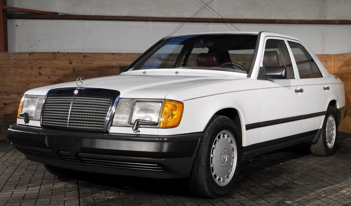 1987 Mercedes-Benz W124 E-Class - Image 16 of 31