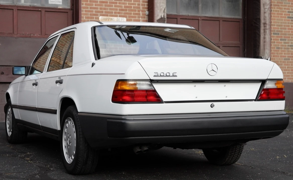 1987 Mercedes-Benz W124 E-Class - Image 25 of 31