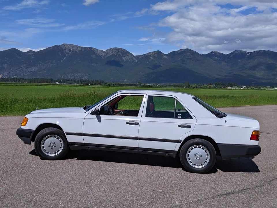 1987 Mercedes-Benz W124 E-Class - Image 7 of 31
